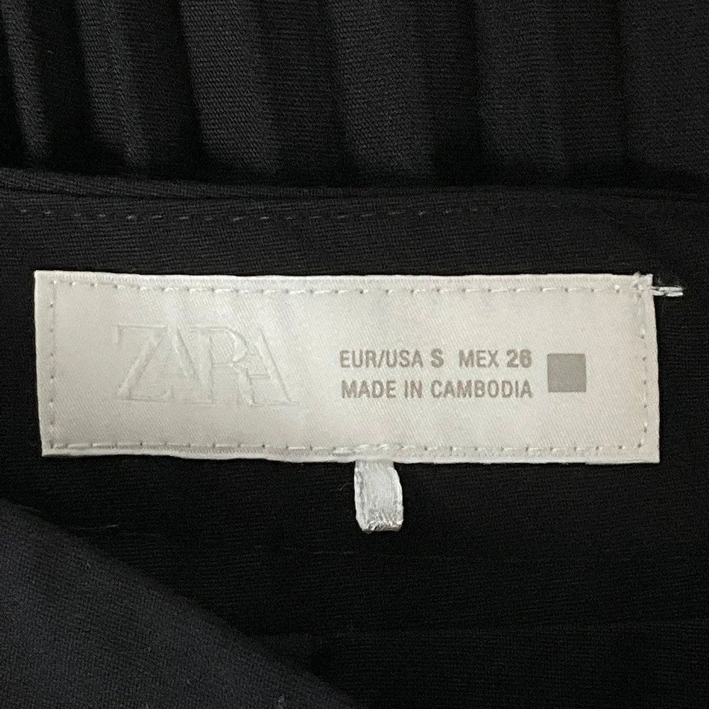 Zara Pleated Skort Women Sz S‎ Black Mini Minimalist Preppy Dark Academia